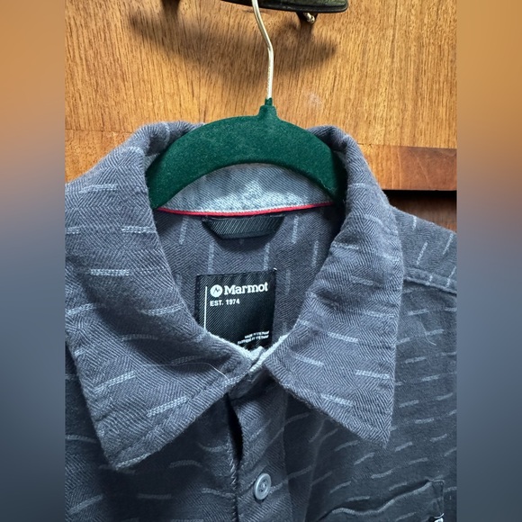 Marmot Button Up Patterned Grey Shirt - Picture 5 of 7